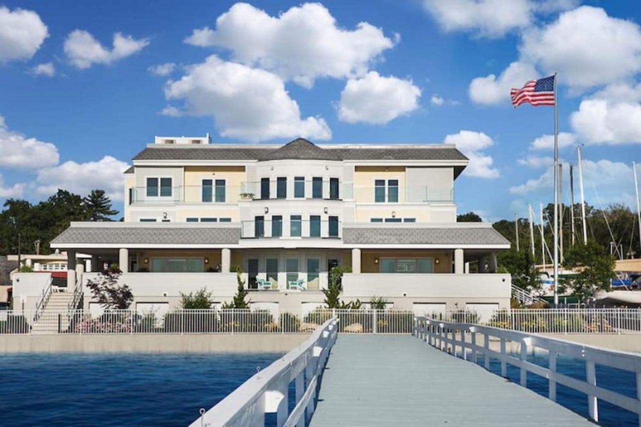 Fathoms Hotel & Marina Port Washington 外观 照片