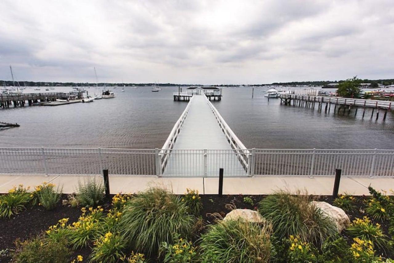 Fathoms Hotel & Marina Port Washington 外观 照片